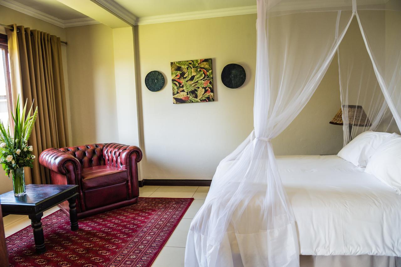 Royal Solwezi Hotel エクステリア 写真